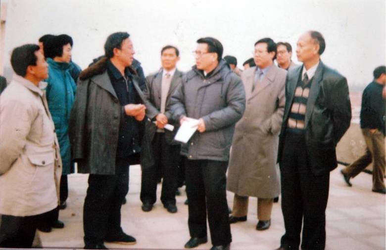 在新窗口中打开
